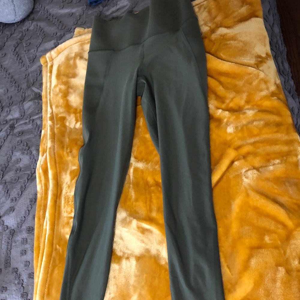 Old Navy active Elevate leggings NWOT